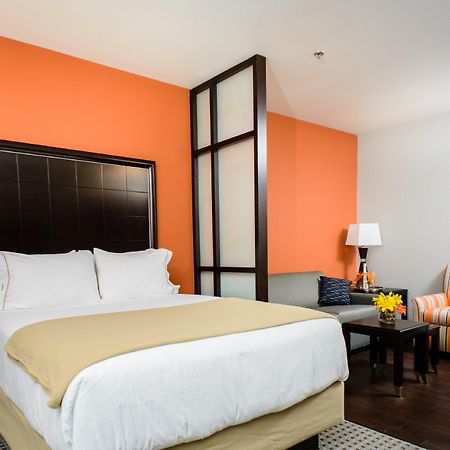 Holiday Inn Express Hotel & Suites Austin Nw - Arboretum Area By Ihg Exterior foto